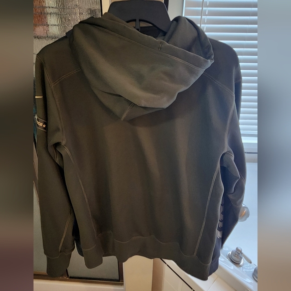 Detroit Lions Salute to Service Hooded Sweatshirt - Picture 3 of 4